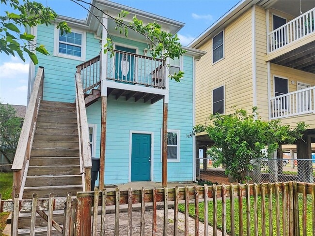 Photo - 5617 Avenue R