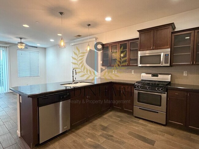 Photo - 3238 Lahar Ln