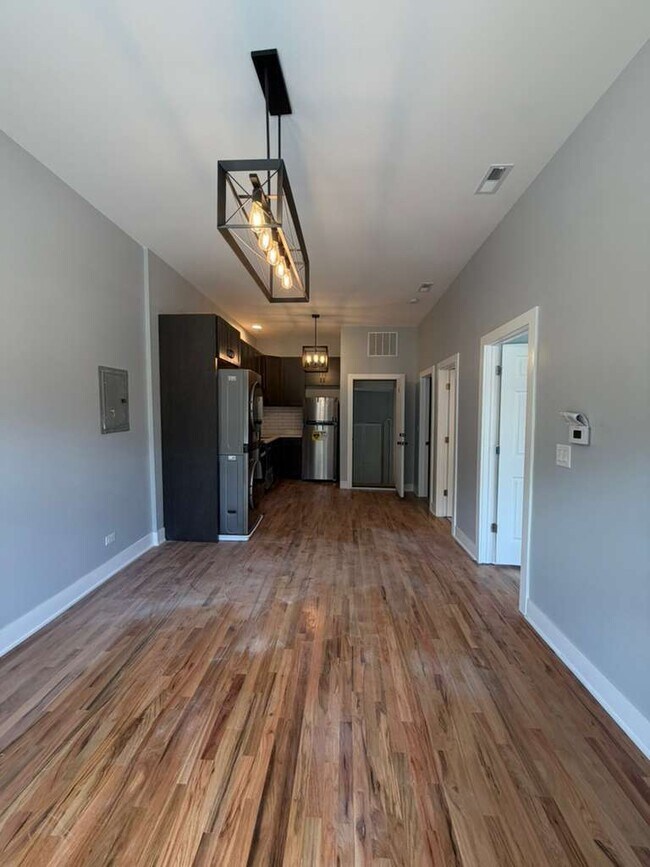 Photo - 1742 N California Ave