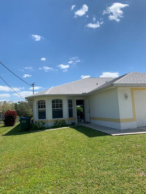 Photo - 4973 Viceroy St Unit A