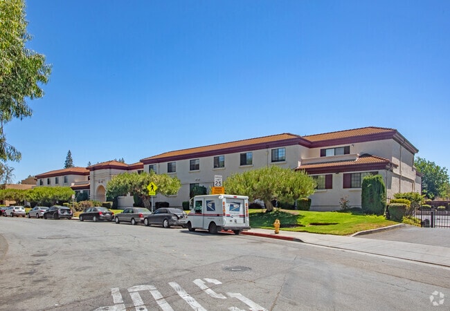 Tuscany Square