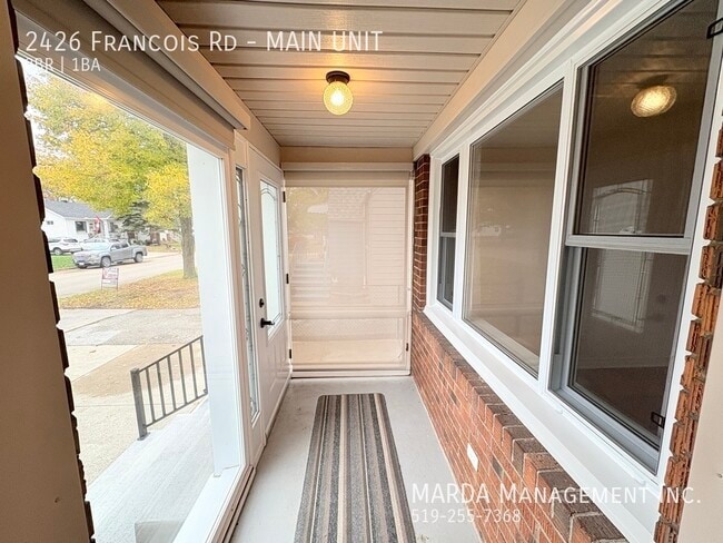 Photo - BEAUTIFUL 2 BED/1 BATH MAIN UNIT - EAST WINDSOR PLUS 60% OF UTILITIES Unit MAIN
