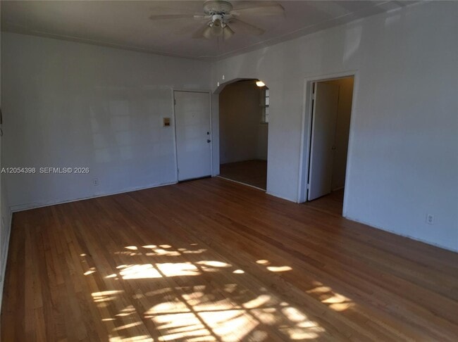 Photo - 901 7th St Unit 1
