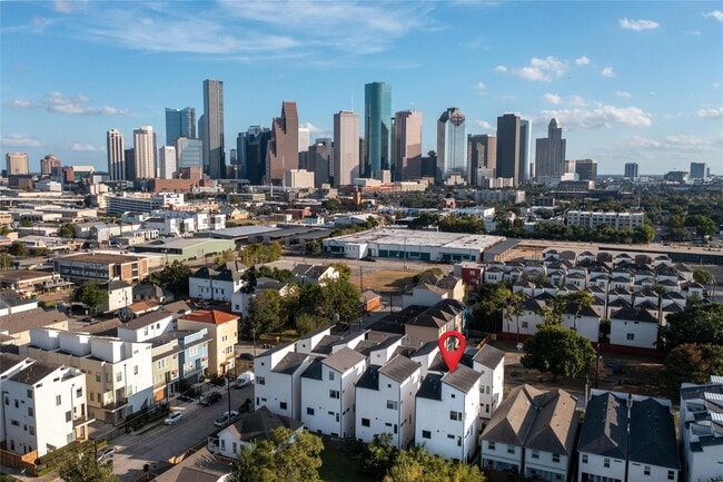 Building Photo - 1505 Colorado St