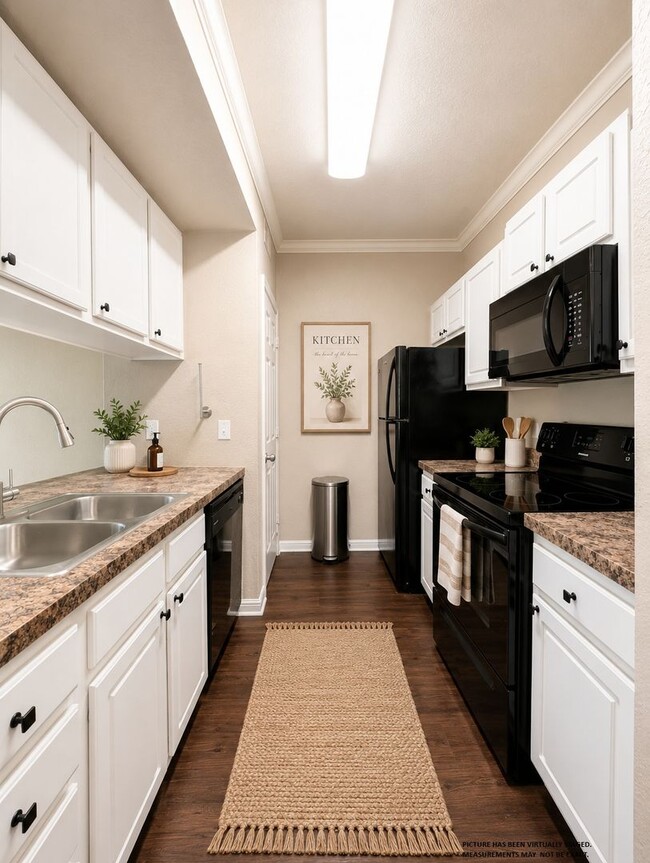 Photo - 1x1 Updated flooring & appliances. Includes balconette & washer & dryer
