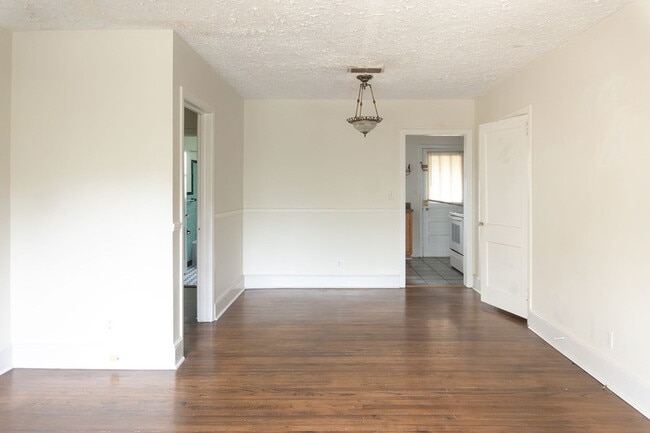 Photo - 1501-1503 S Gadsden St