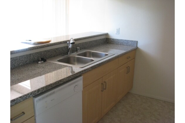 Photo - Wilson Courtyard