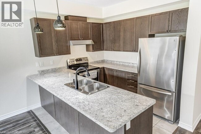Photo - 16 Hiscott Dr