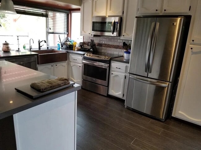 Photo - 2293 Emerson Pl