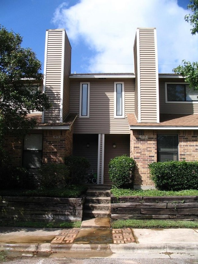 Oak Creek Condominiums - Oak Creek Condominiums