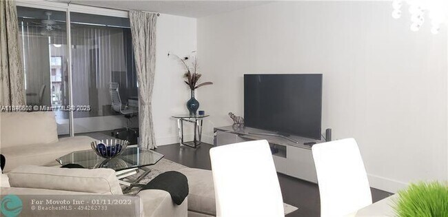 Photo - 301 NE 14th Ave Condo Unit 202