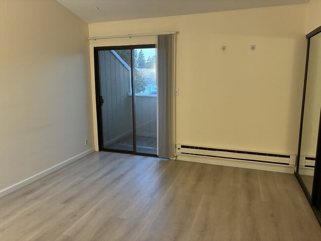 Photo - 4075 Eggers Dr