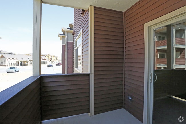 2BR, 2BA - Willow