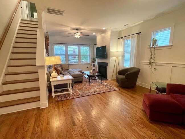 Photo - Beautiful Craftsman home near Duke!