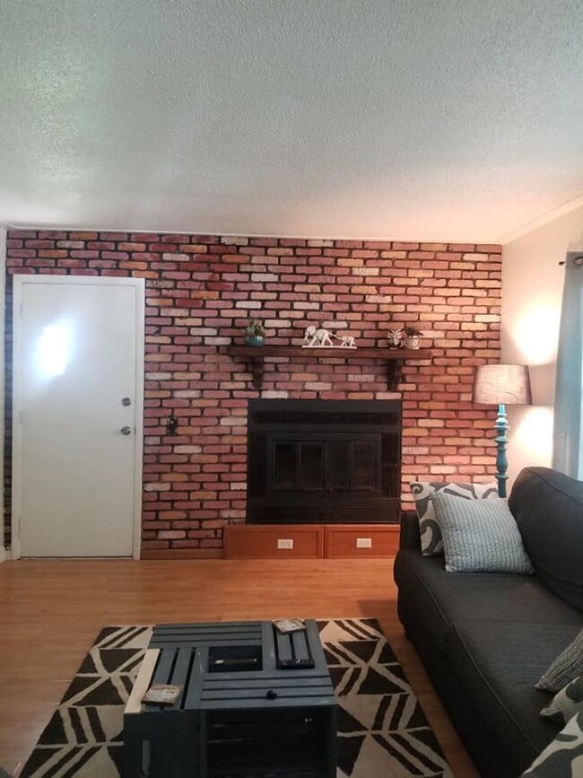 Photo - 512 Grand St