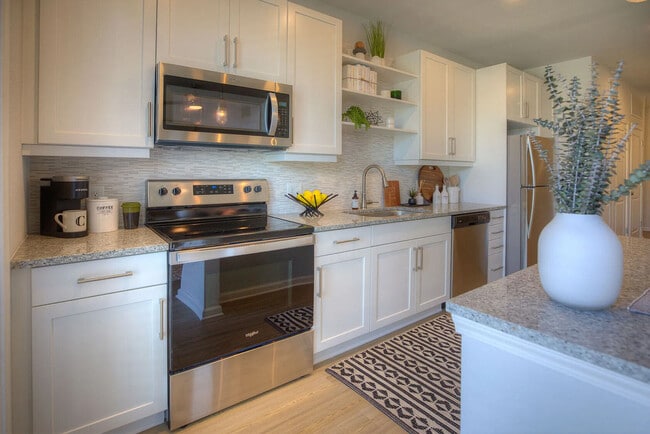 Building Photo - Viridian at Bonita Springs