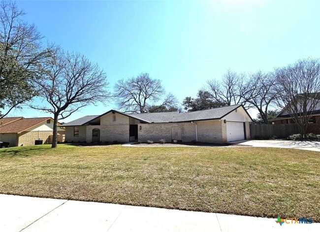 Building Photo - 118 Richardson Dr