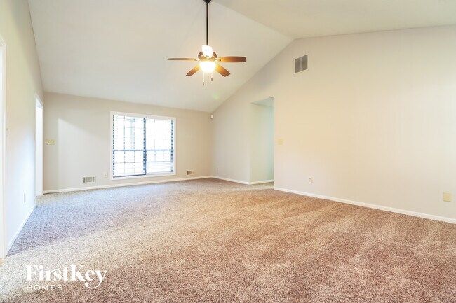 Photo - 140 Brookfield Dr