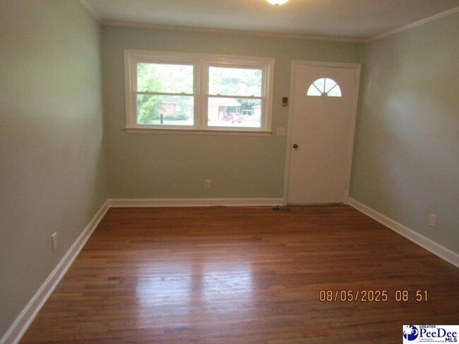 Photo - 1743 Williamsburg Cir