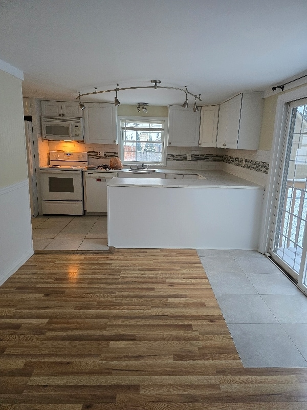 Photo - 4435 Clifford Rd