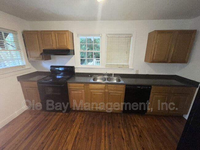 Photo - 108 S Fulton St