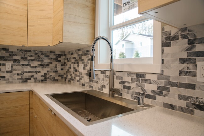 Photo - 6820 NE Vancouver Mall Dr