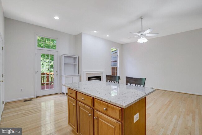 Photo - 6502 Trask Terrace