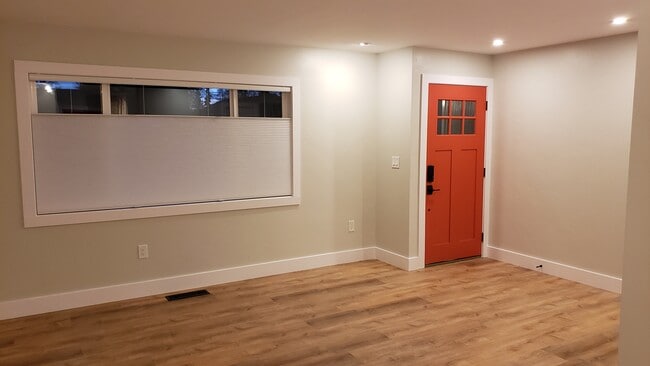 Photo - 1627 Logan St