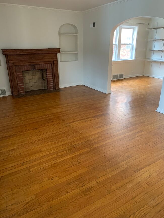 Photo - 7126 Amherst Ave