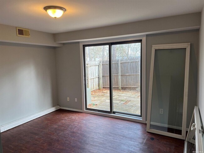 Photo - 156 Hill Rise