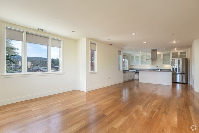 4HAB, 3,5BA - 2200SF - 420 Cornell Ave