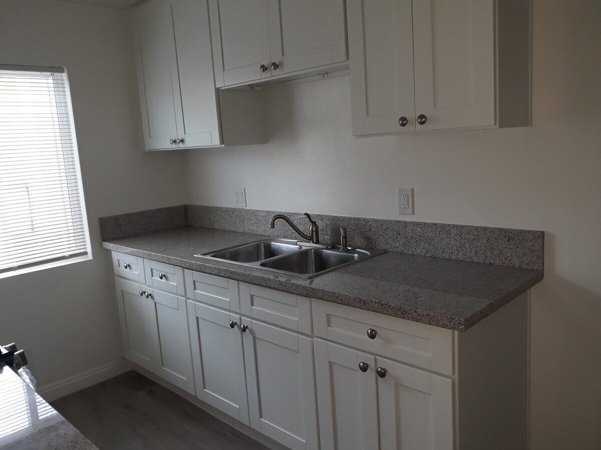 Photo - 8555 Independence Ave Unit 213