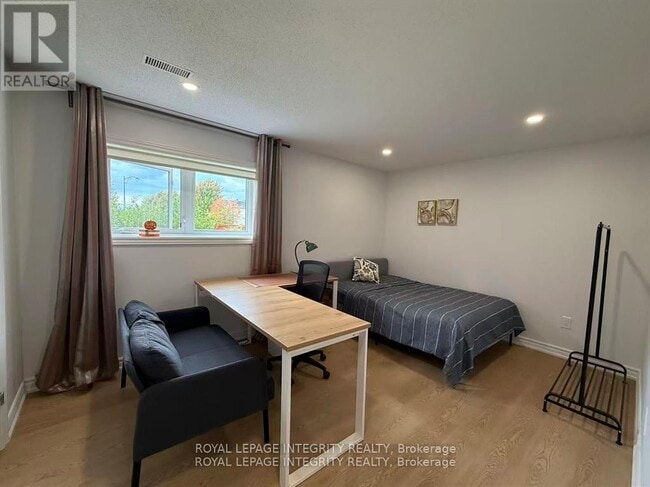 Photo - 926 Fletcher Cir