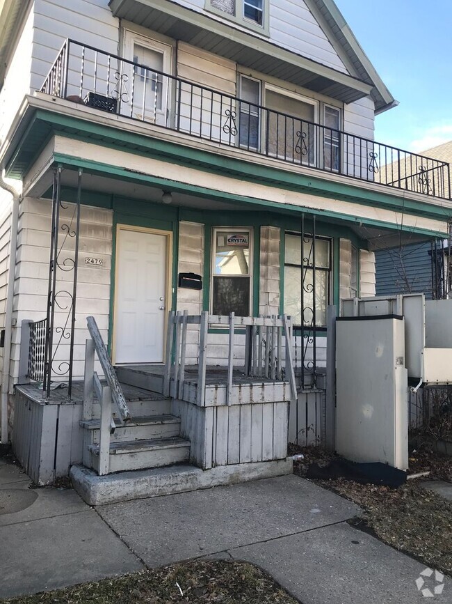 Building Photo - 2479 S 9th Pl Unit lower Rental