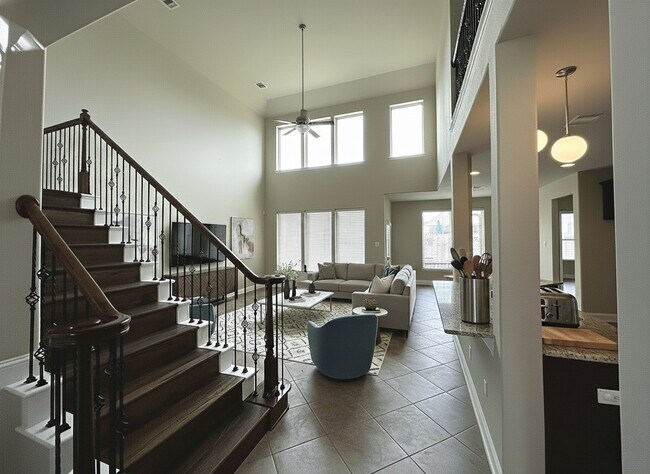 Photo - 307 Maverick Run Ct