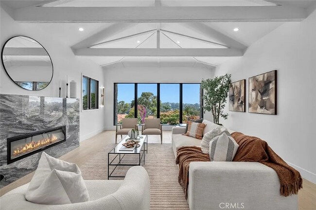 Photo - 2708 Vía Elevado Unit 1