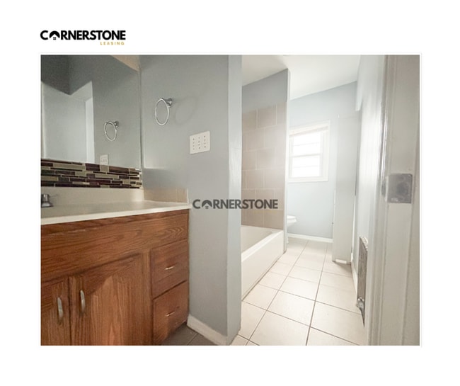 150 N 7th St Unit 1