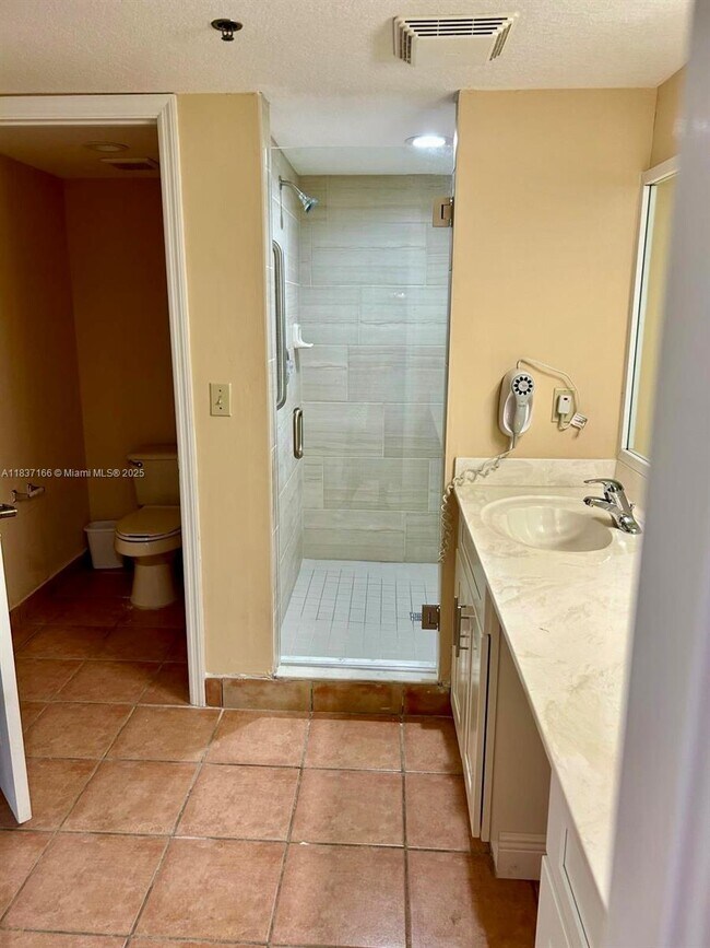 Photo - 16690 Blatt Blvd Unit A