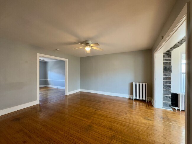 Photo - Spacious 3Beds/2Baths Inviting Home in a P...