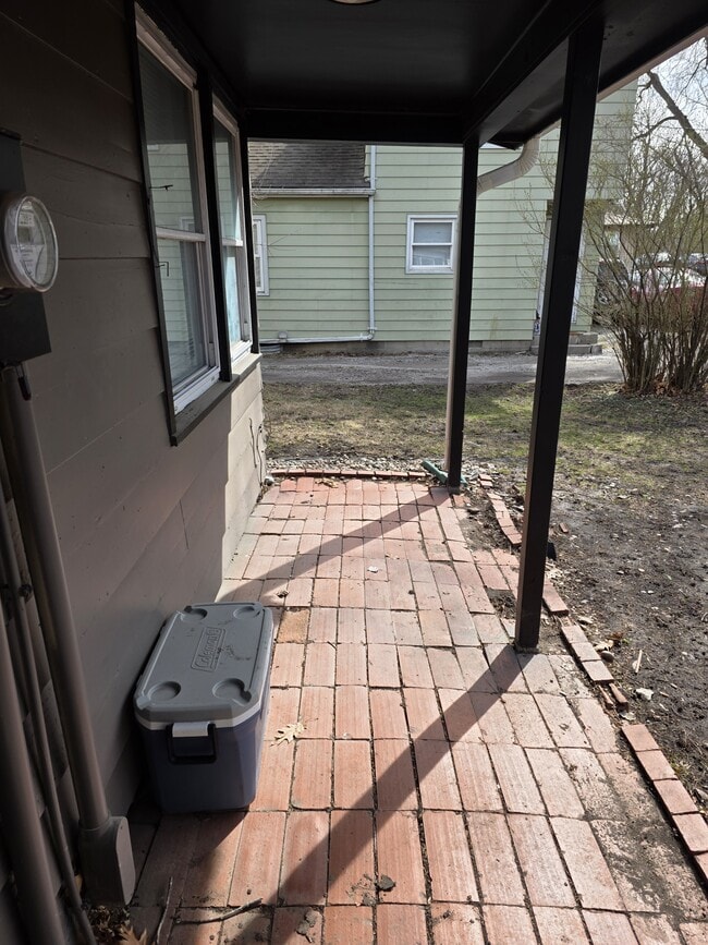 Photo - 3112 Story St
