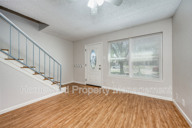 Photo - 604 Meadow View Ct Condominio