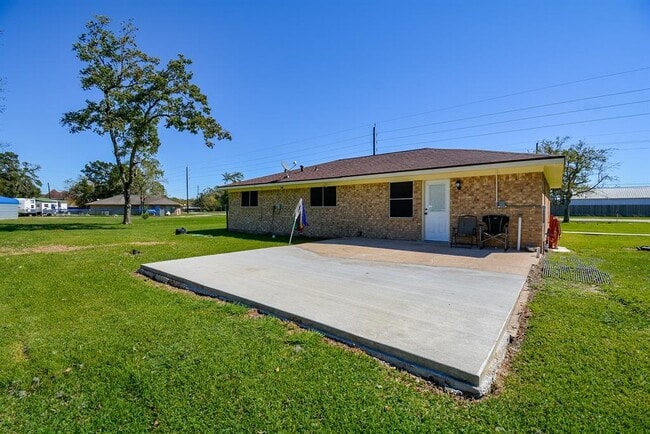 Photo - 5115 S Farm-to-Market 565 Rd