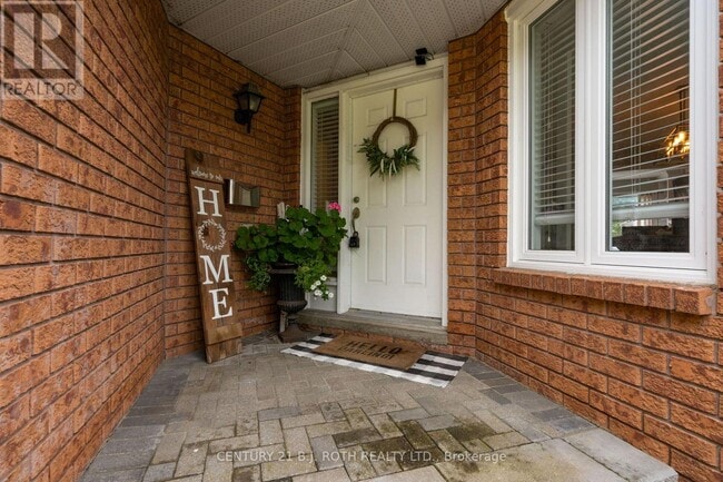 Photo - 55 Gibbon Dr