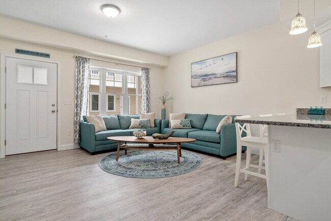 Photo - 128 Ashworth Ave Unit ID1333587P