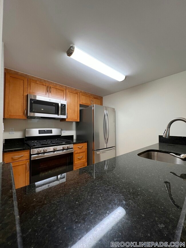 Building Photo - 103 Independence Dr