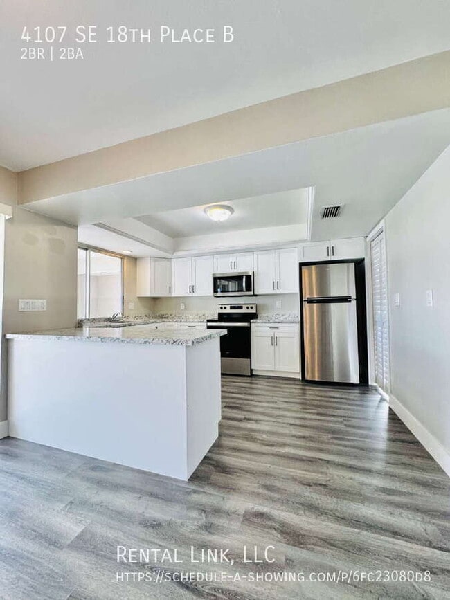 Building Photo - 4107 SE 18th Pl