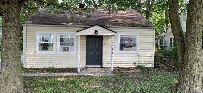 Building Photo - 3411 McCormick Ave Rental