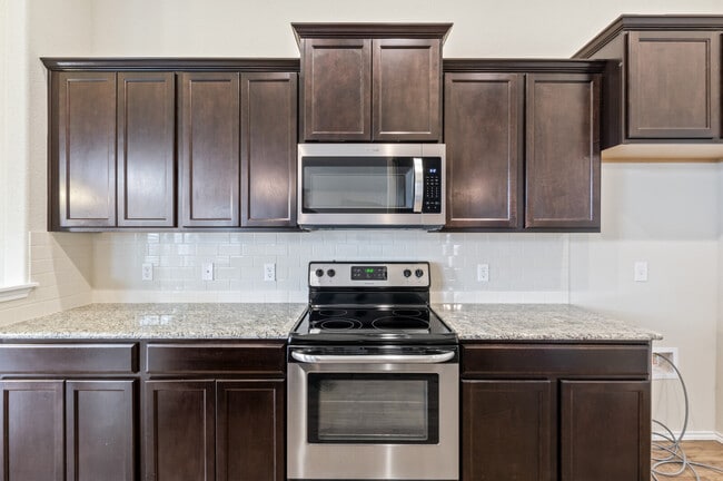 Photo - 1328 Blue Leaf Dr