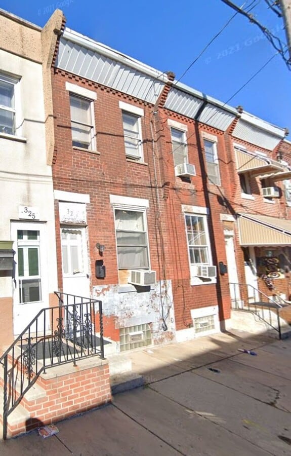 2 bedrooms 1 bathroom House available now - 2 bedrooms 1 bathroom House available now