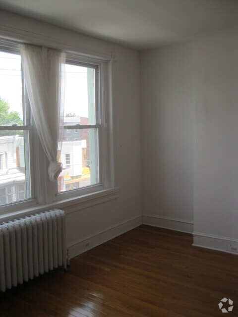 Building Photo - 2910 W Oxford St Rental